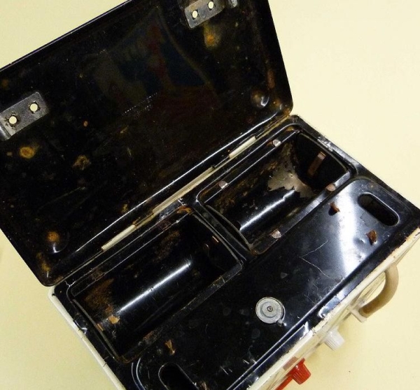 MFZ Fuchs Toys Washer and Refirgerator 1960 Tinmodels Batteriedrive (5741)